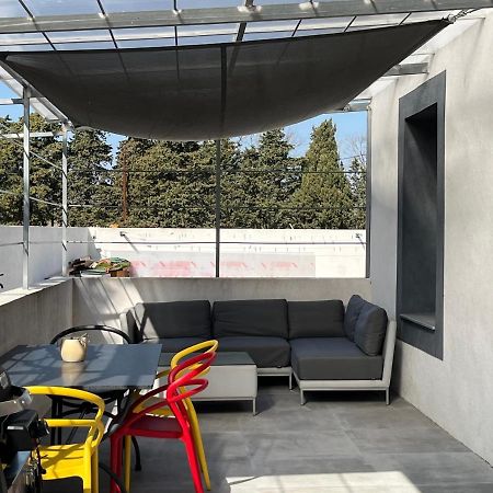 Aux 3 Domaines T2 Avec Terrasse Apartment Hyeres Ngoại thất bức ảnh