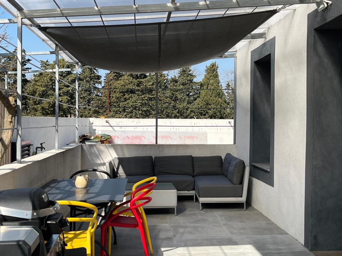 Aux 3 Domaines T2 Avec Terrasse Apartment Hyeres Ngoại thất bức ảnh