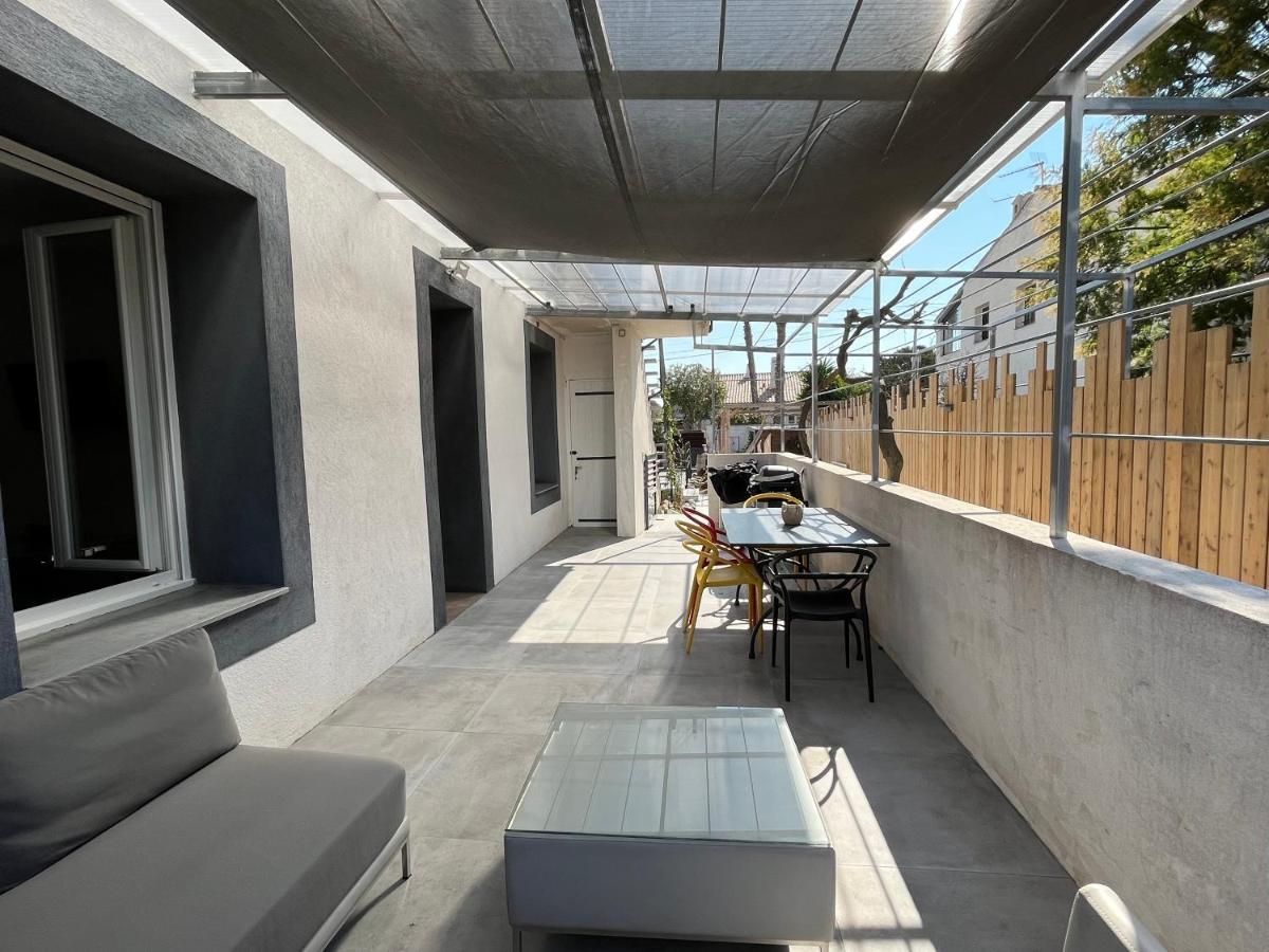 Aux 3 Domaines T2 Avec Terrasse Apartment Hyeres Ngoại thất bức ảnh